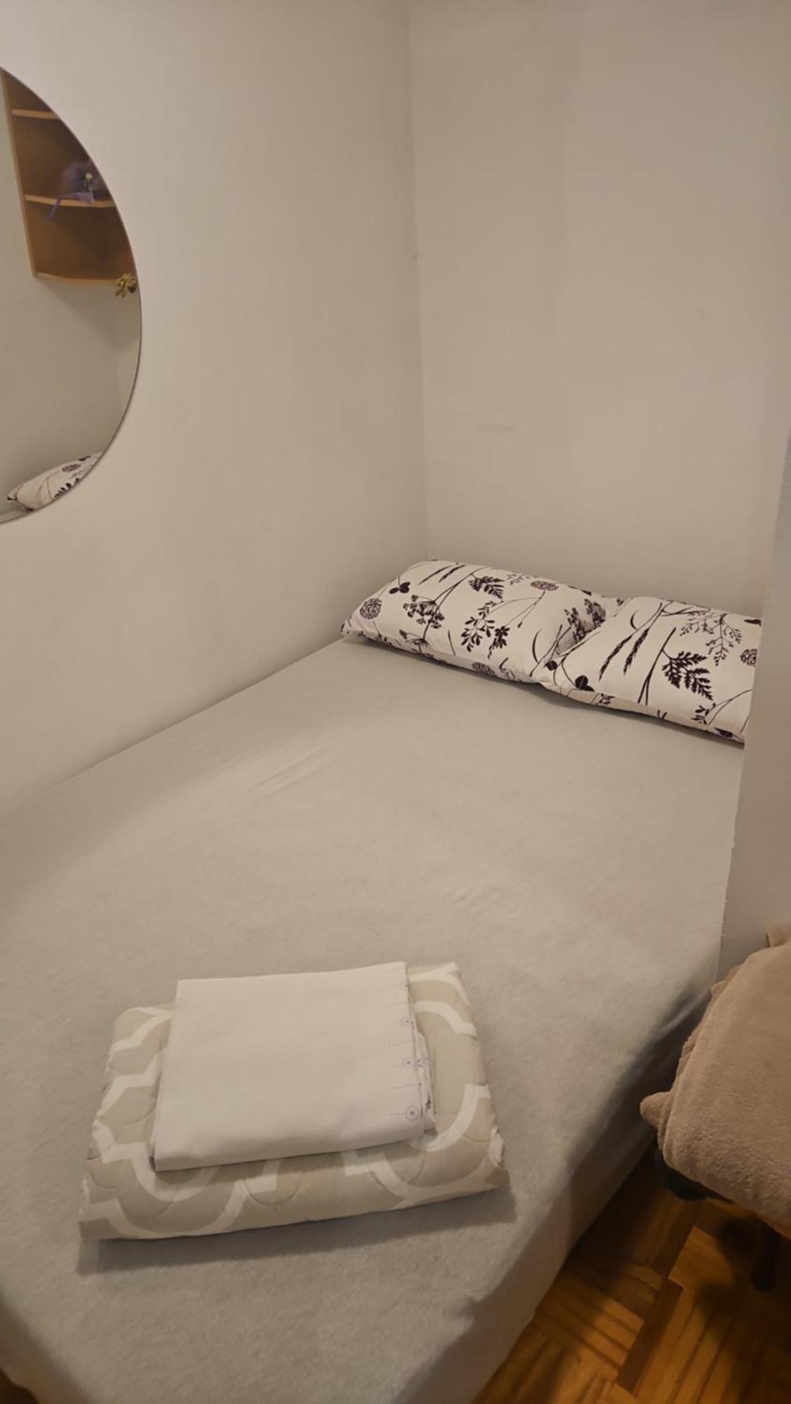 Apartman Ellye Lukavica Kültér fotó